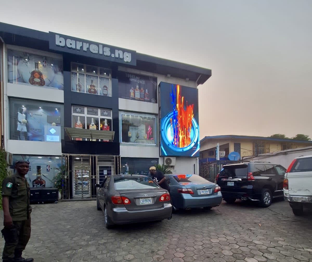 Outdoor rental led screen display p4.8 Magic serie to Lagos,Nigeria