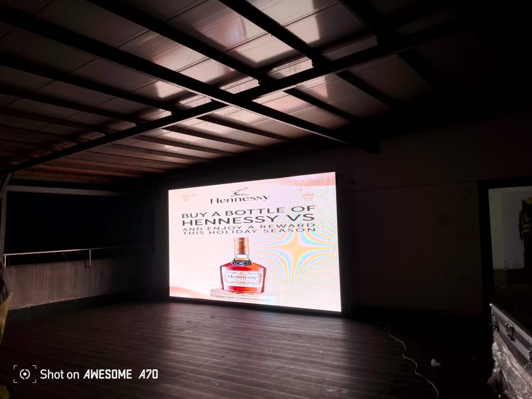 P3.9 outdoor LED display at Port of Liverpool.