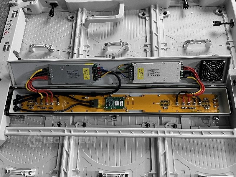 Hollow airflow channel and dual-layer power box cooling system of the A1000 outdoor LED display cabinet